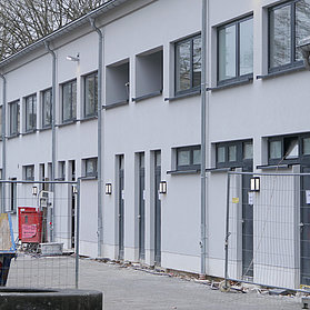 Apollinarisstadion im Bau im Stadtteil Bad Neuenahr – neue Sportstätten entstehen für vielseitige Nutzung.