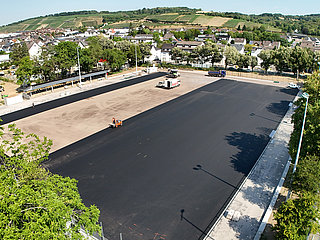 Im Zuge der Bauarbeiten wird am Apollinarisstadion der Bodenbelag erneuert.