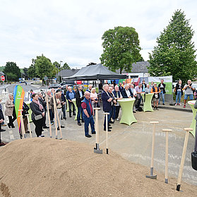Spatenstich für die Carl-von-Ehrenwall-Allee im Stadtteil Ahrweiler, Baubeginn im Ahrtal.