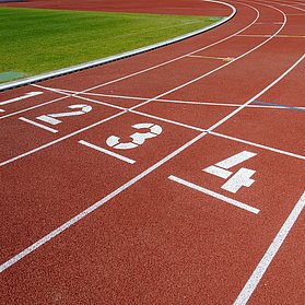 Apollinarisstadion in Bad Neuenahr: Neue Sportstätte mit moderner Laufbahn.