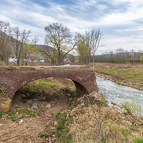 Brückentorso der alten Heppinger Brücke