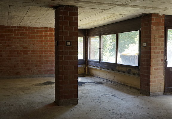 Kita St. Hildegard in Bad Neuenahr: Neubau einer modernen Kindertagesstätte im Aufbau im Stadtteil Bad Neuenahr.
