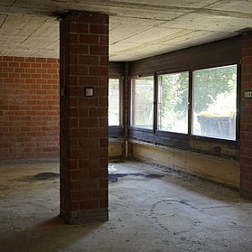 Kita St. Hildegard in Bad Neuenahr: Neubau einer modernen Kindertagesstätte im Aufbau im Stadtteil Bad Neuenahr.