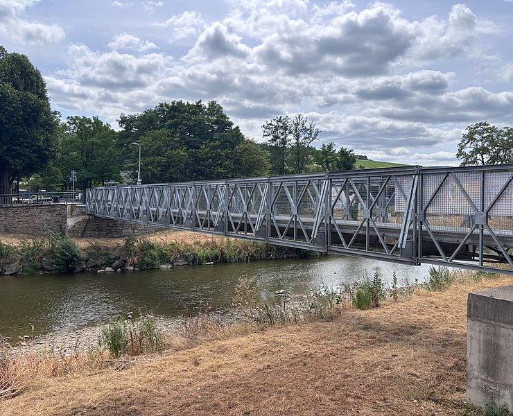 Behelfsbrücke über der Ahr